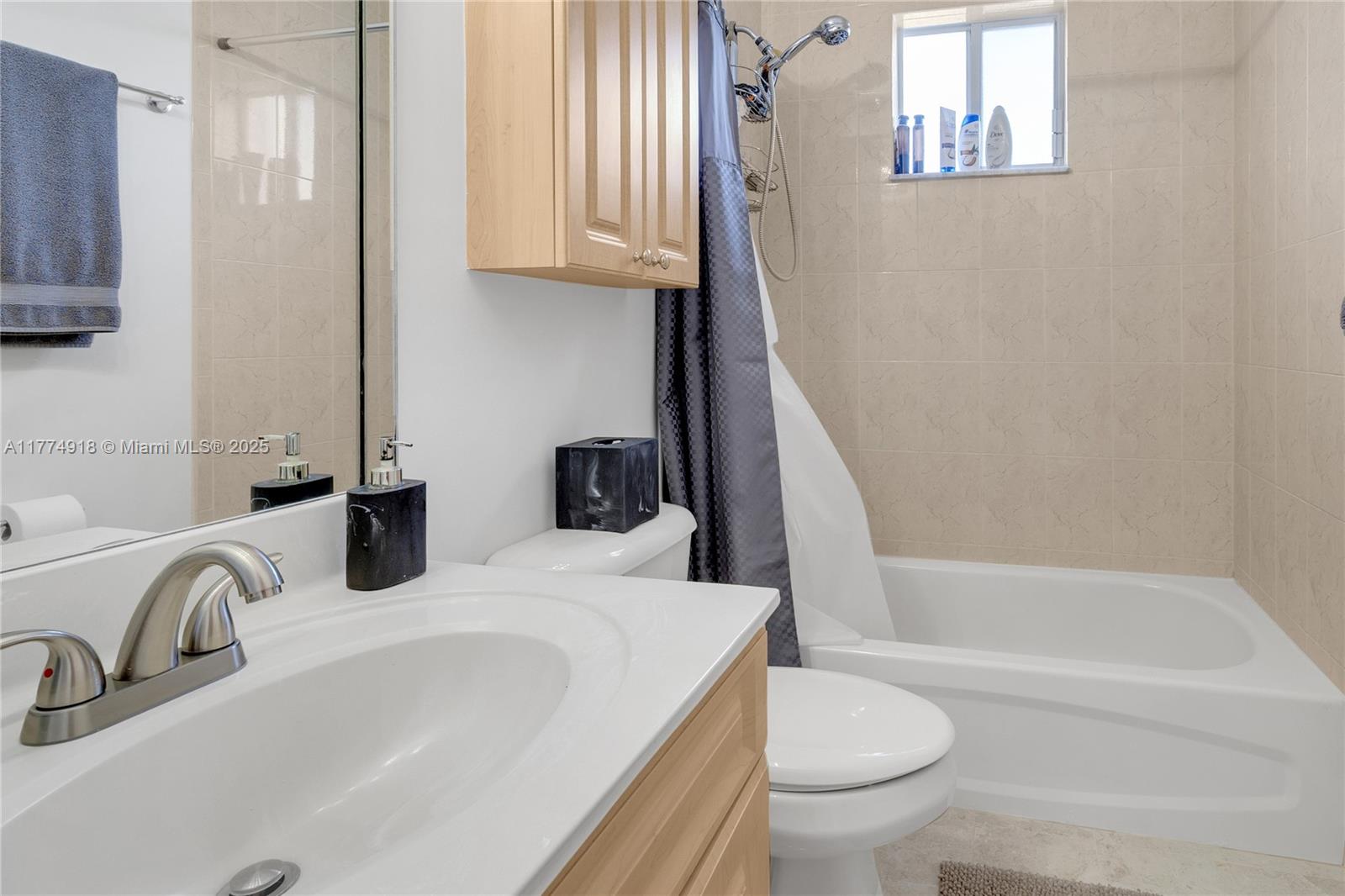 HELENA HOMES - Residential