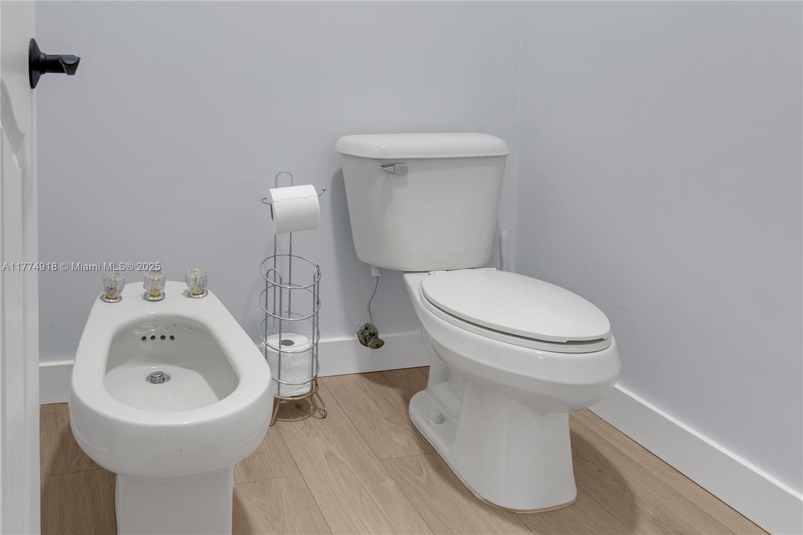HELENA HOMES - Residential