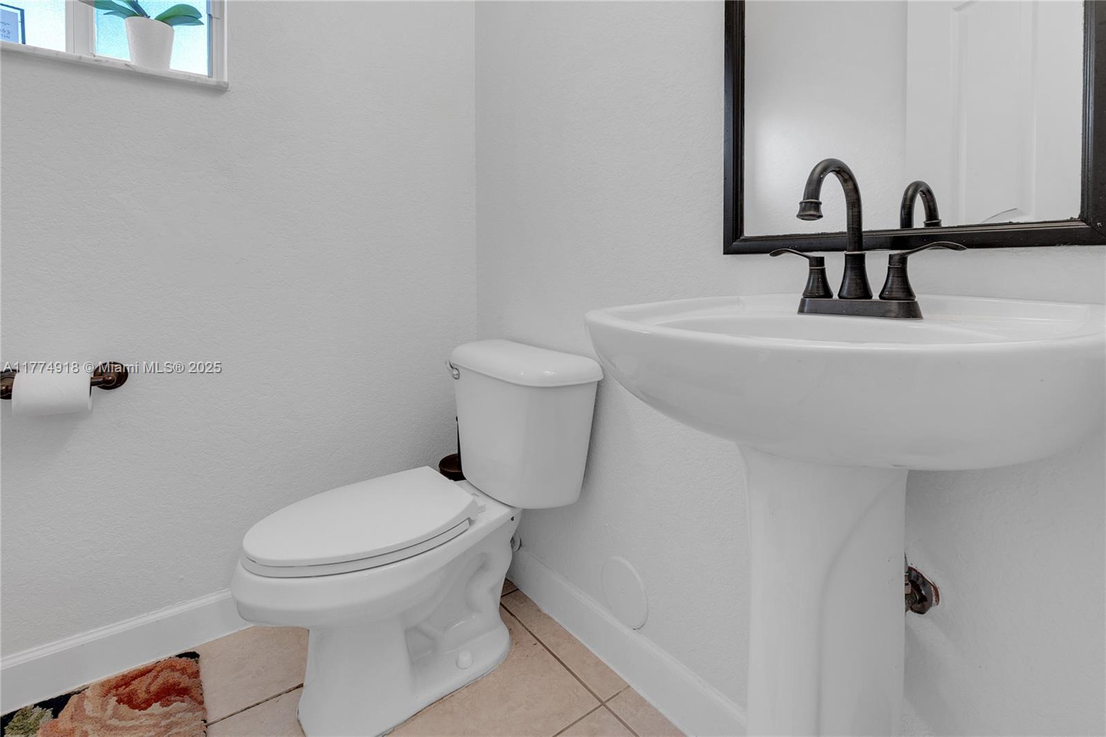 HELENA HOMES - Residential