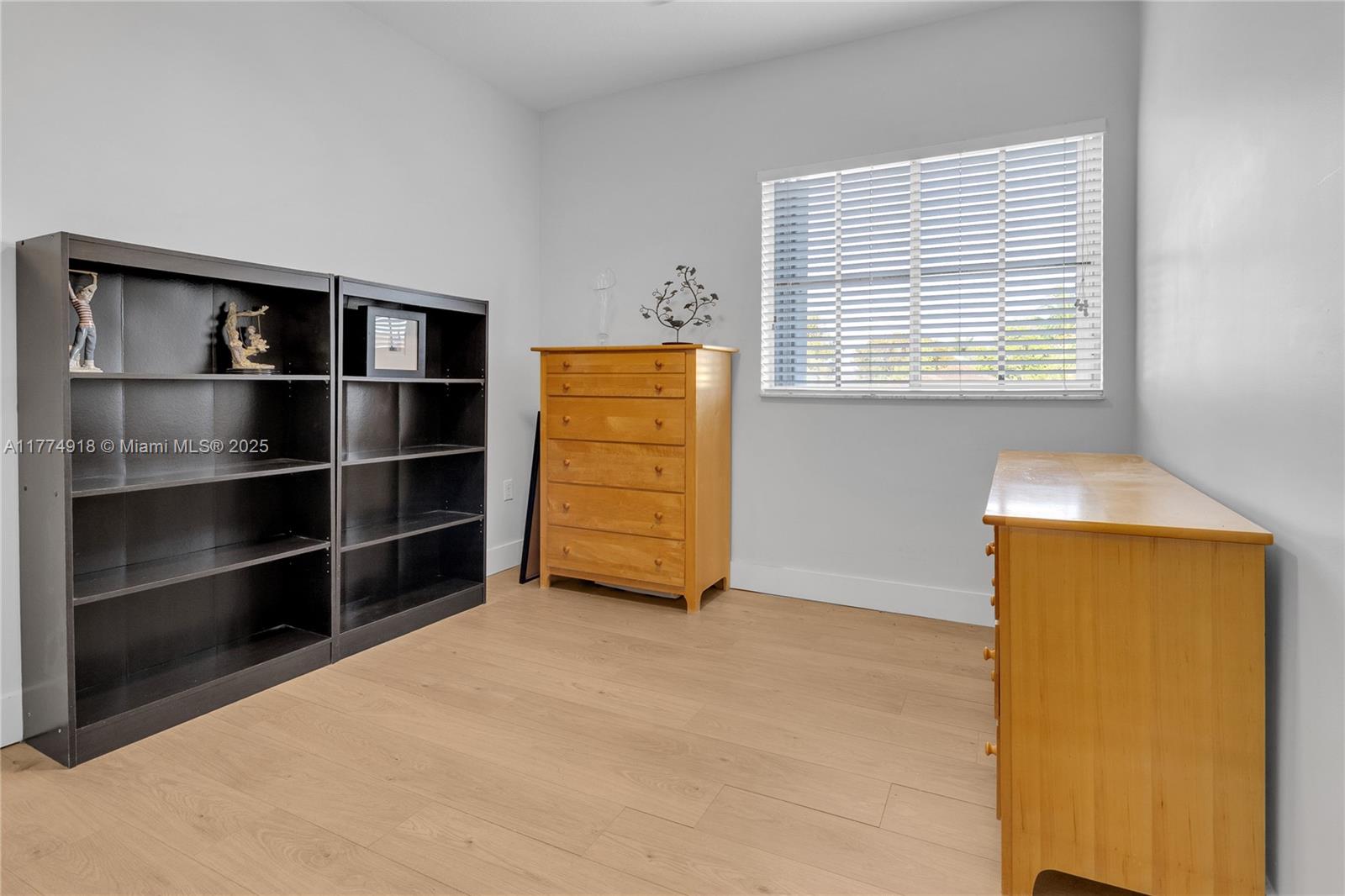HELENA HOMES - Residential
