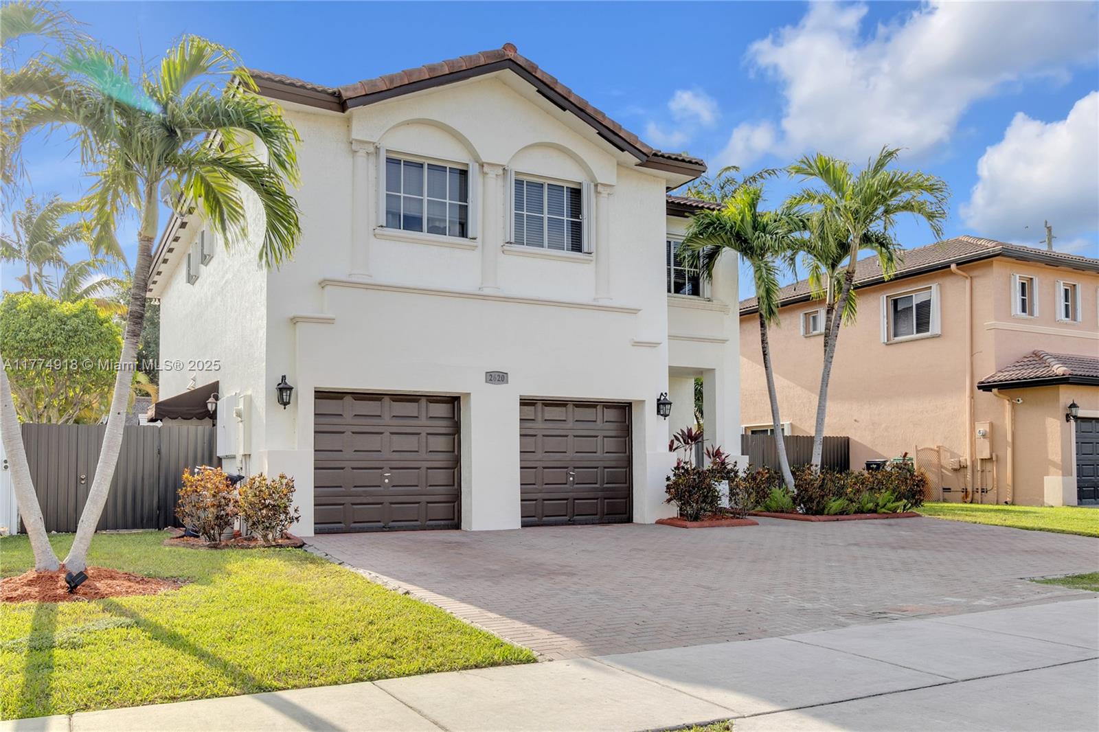 HELENA HOMES - Residential