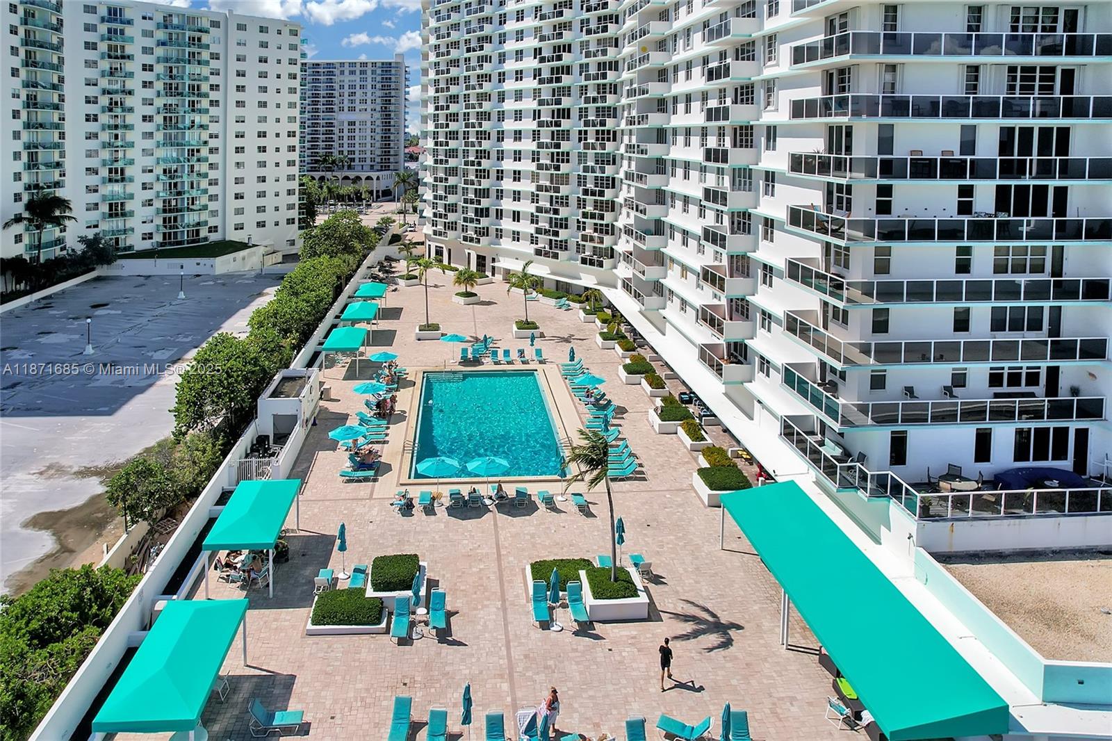 SEA AIR TOWERS CONDO - Residential Lease