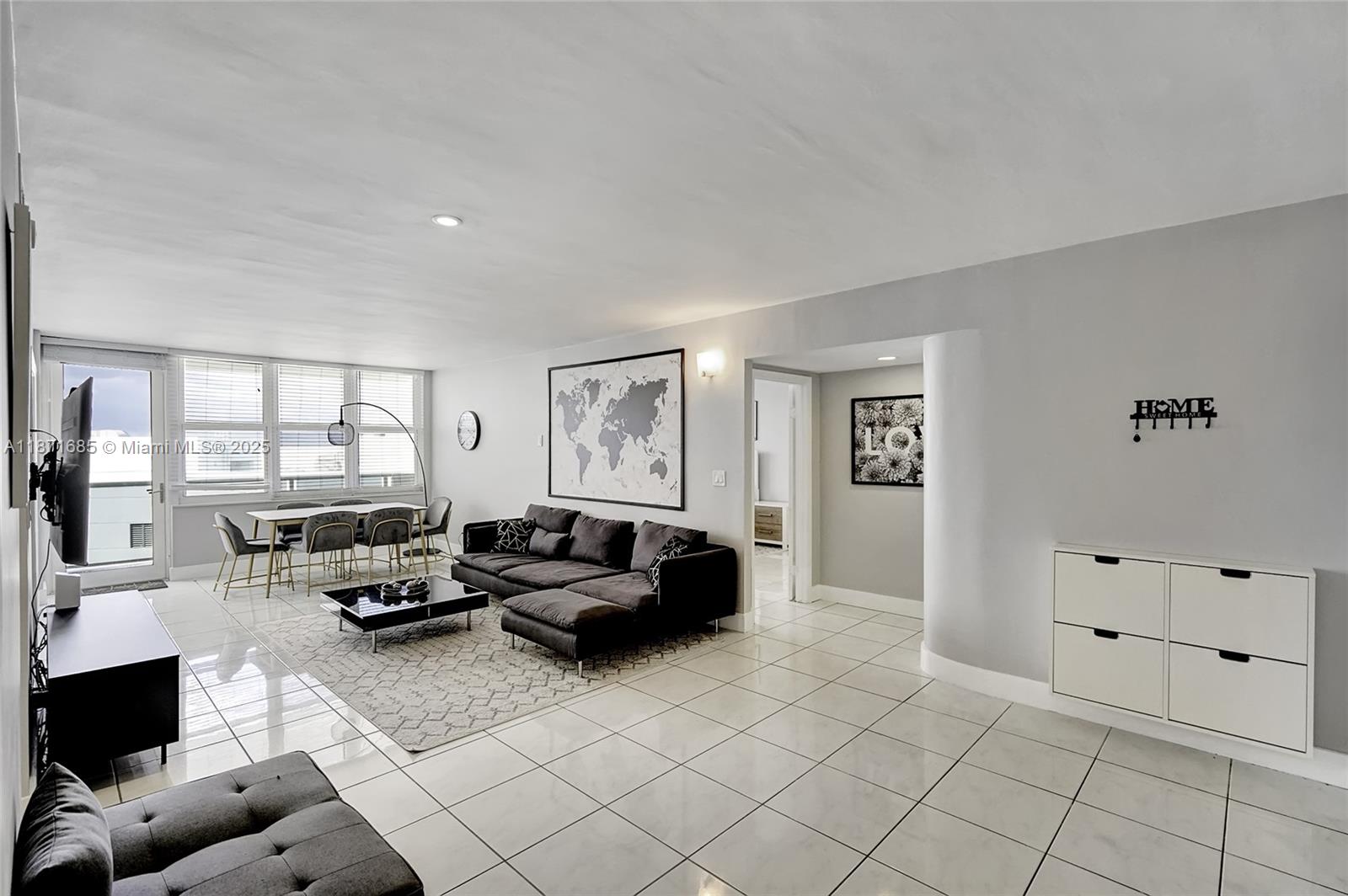 SEA AIR TOWERS CONDO - Residential Lease