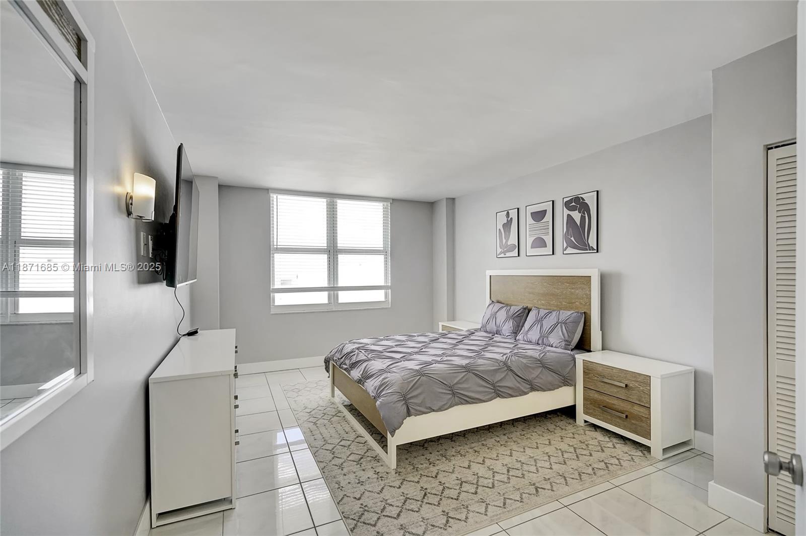 SEA AIR TOWERS CONDO - Residential Lease