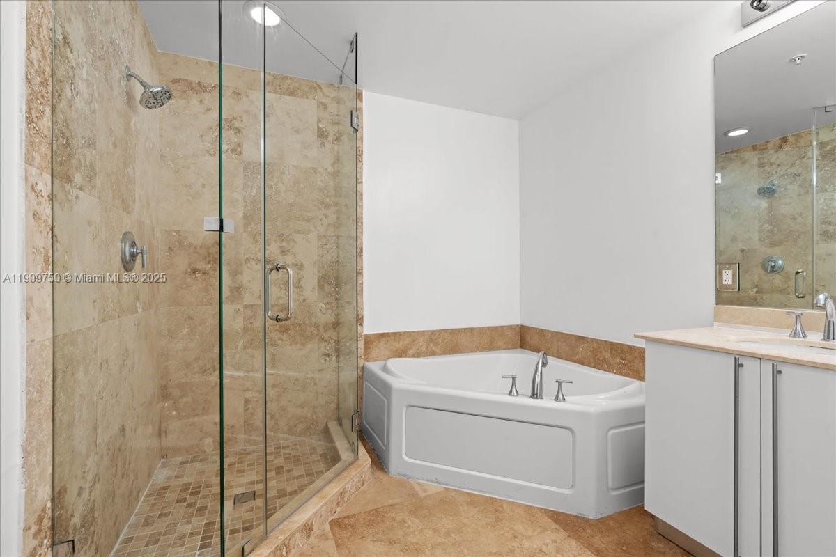 3030 Aventura - Residential