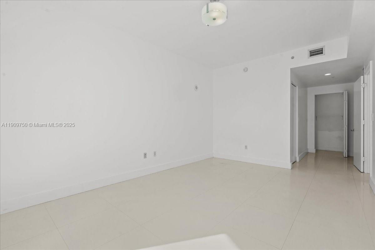 3030 Aventura - Residential