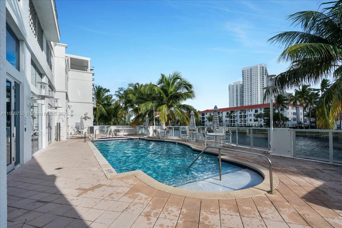 3030 Aventura - Residential