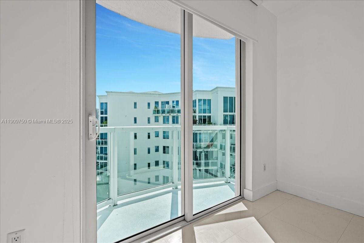 3030 Aventura - Residential