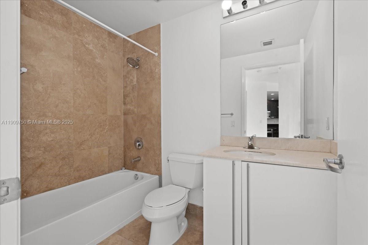 3030 Aventura - Residential