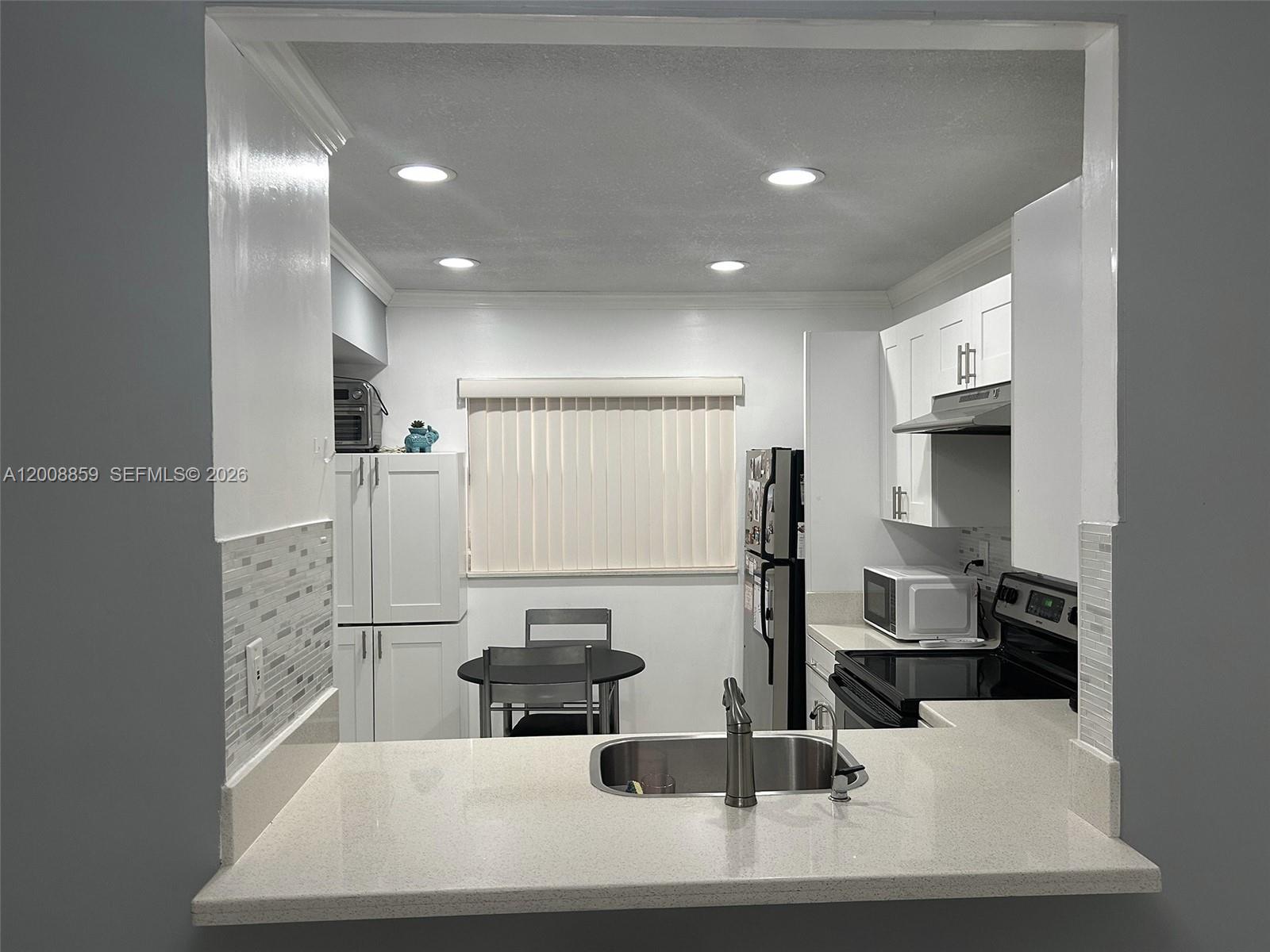 GREENS CONDO APTS PHASE I - Residential
