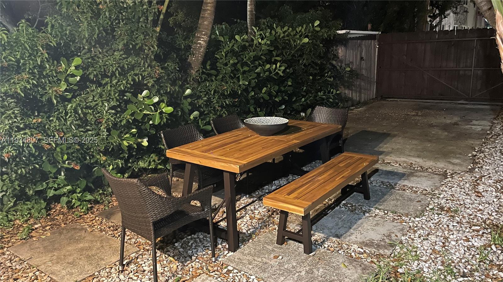 HOLLYWOOD - Residential