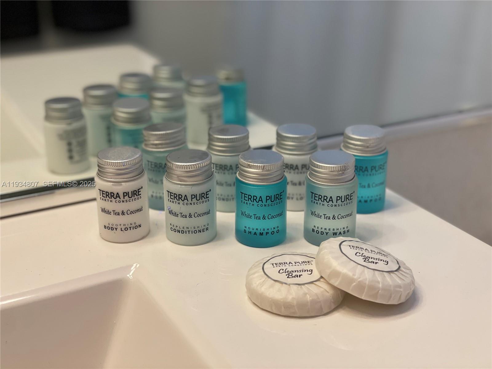 HOLLYWOOD - Residential