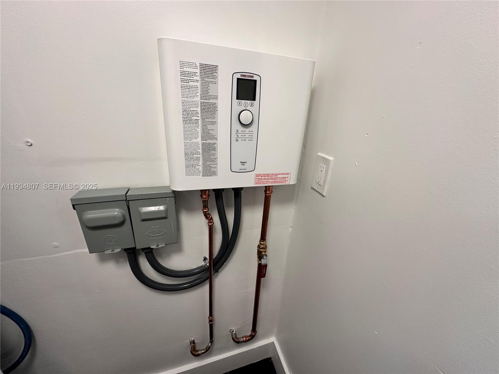 HOLLYWOOD - Residential