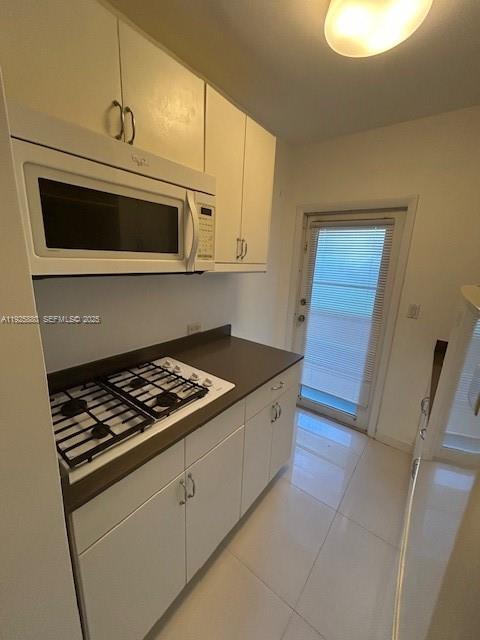 MIMO ON THE BEACH VIII CO - Residential Lease