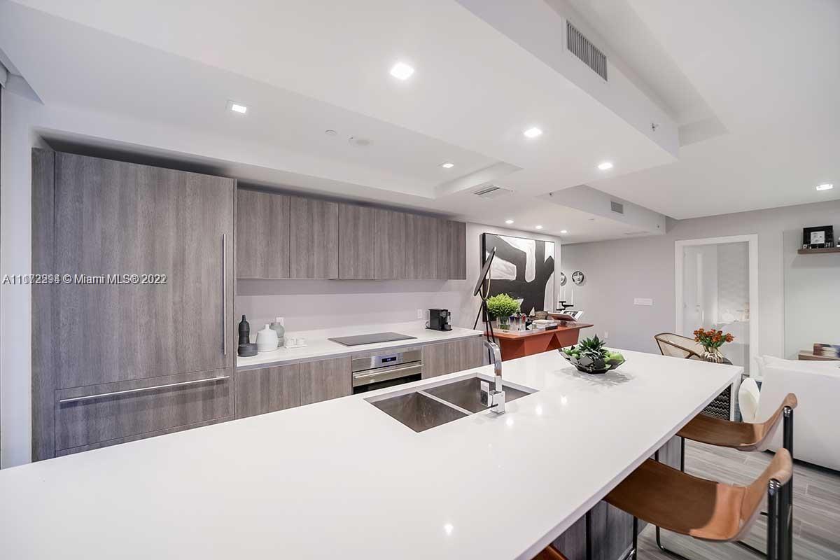 801 SMA RESIDENCES CONDO - Residential Lease