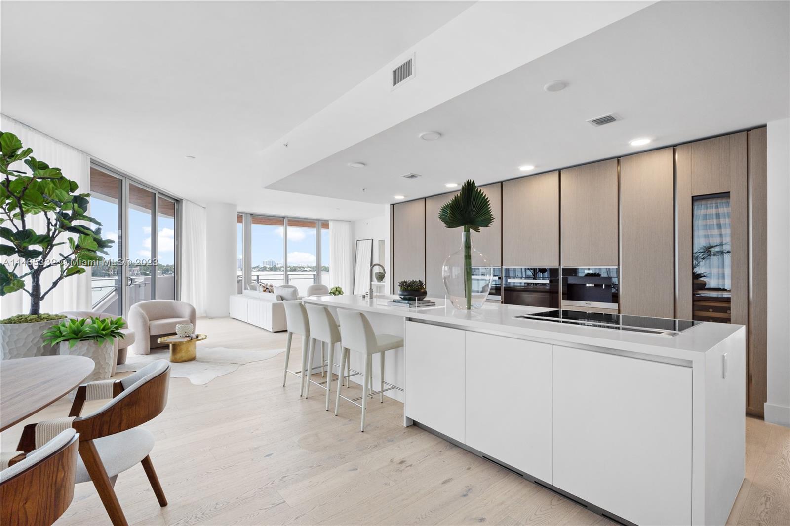 MONACO YACHT CLUB - Residential