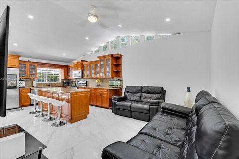 Single Family Residence in Miami FL 14481 160th Ter 28.jpg