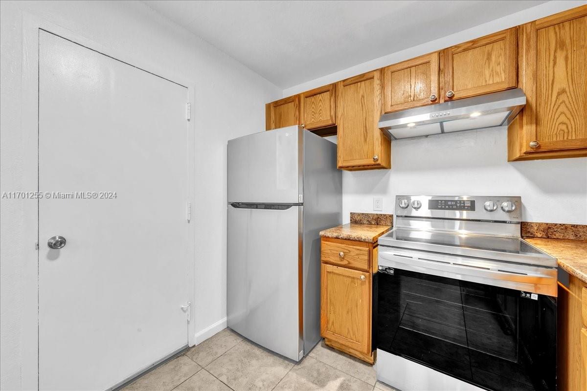 VILLAGE SQUARE CONDO - Residential
