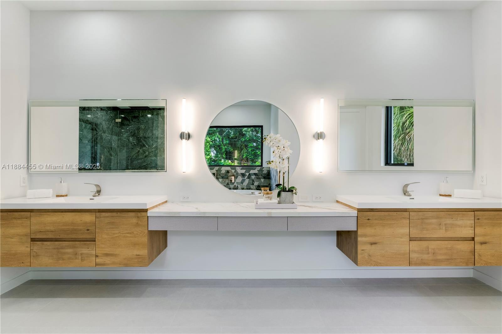 GROVES EXTENSION - Residential