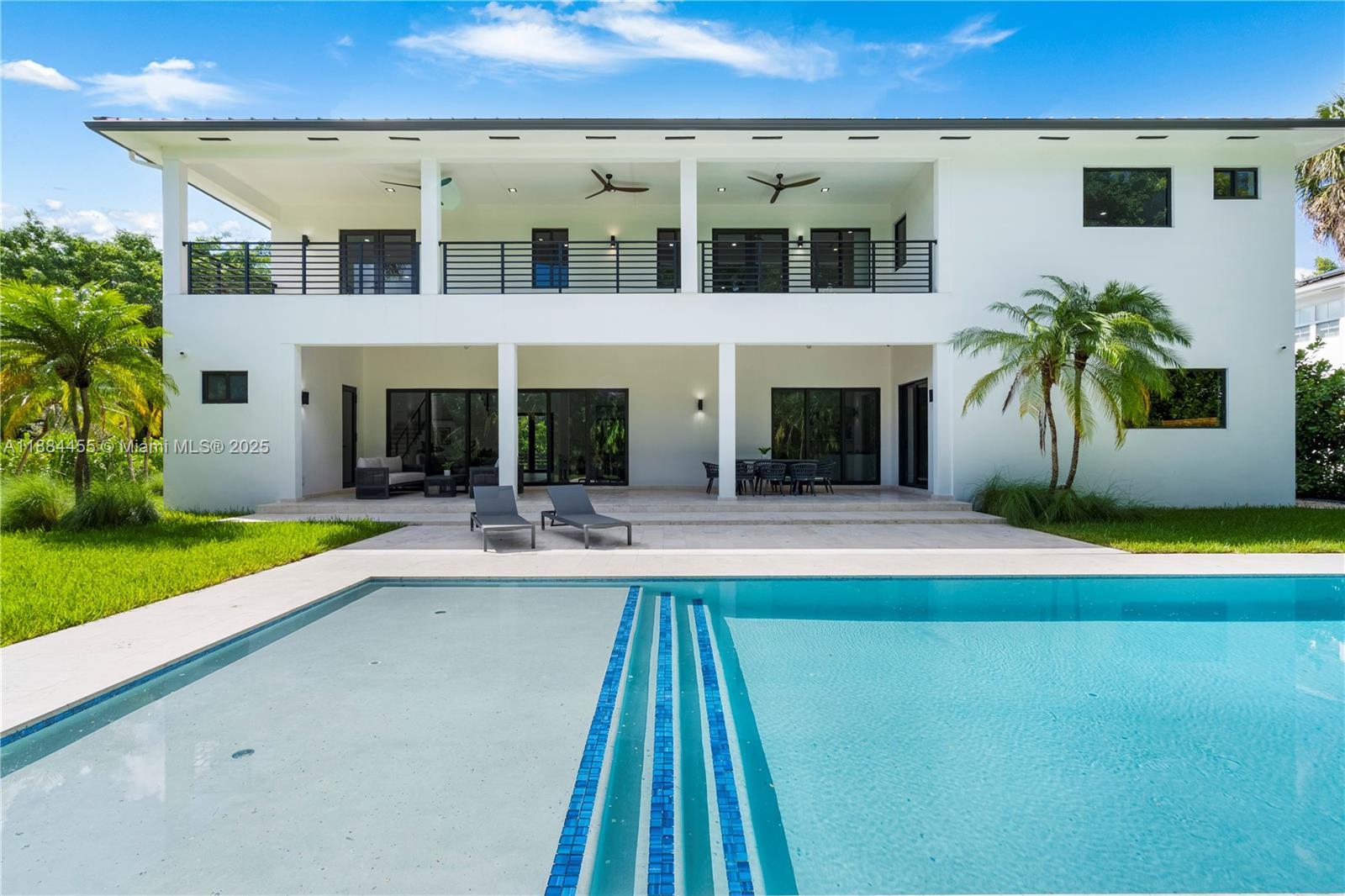 GROVES EXTENSION - Residential
