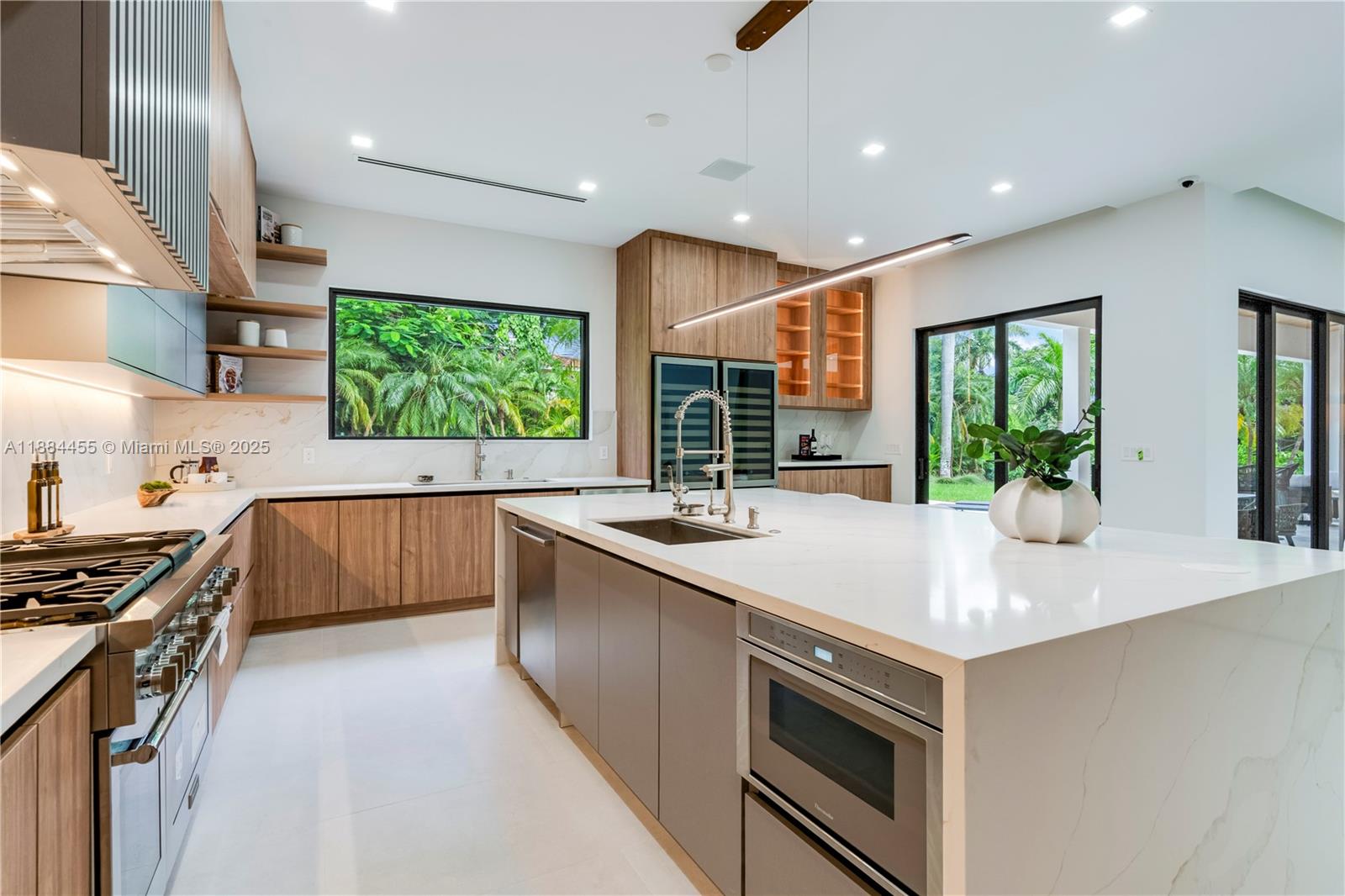 GROVES EXTENSION - Residential