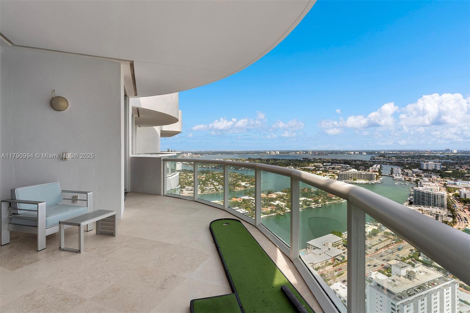 6365 Collins Ave TS-11