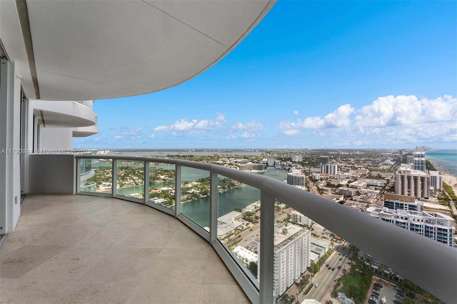 AKOYA CONDO - Residential