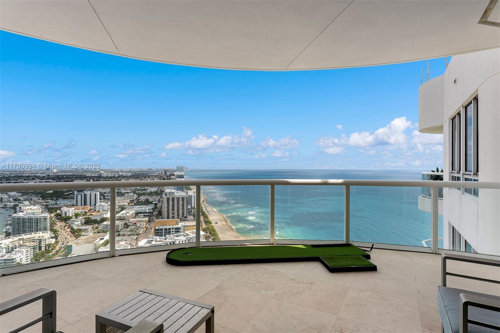 AKOYA CONDO - Residential
