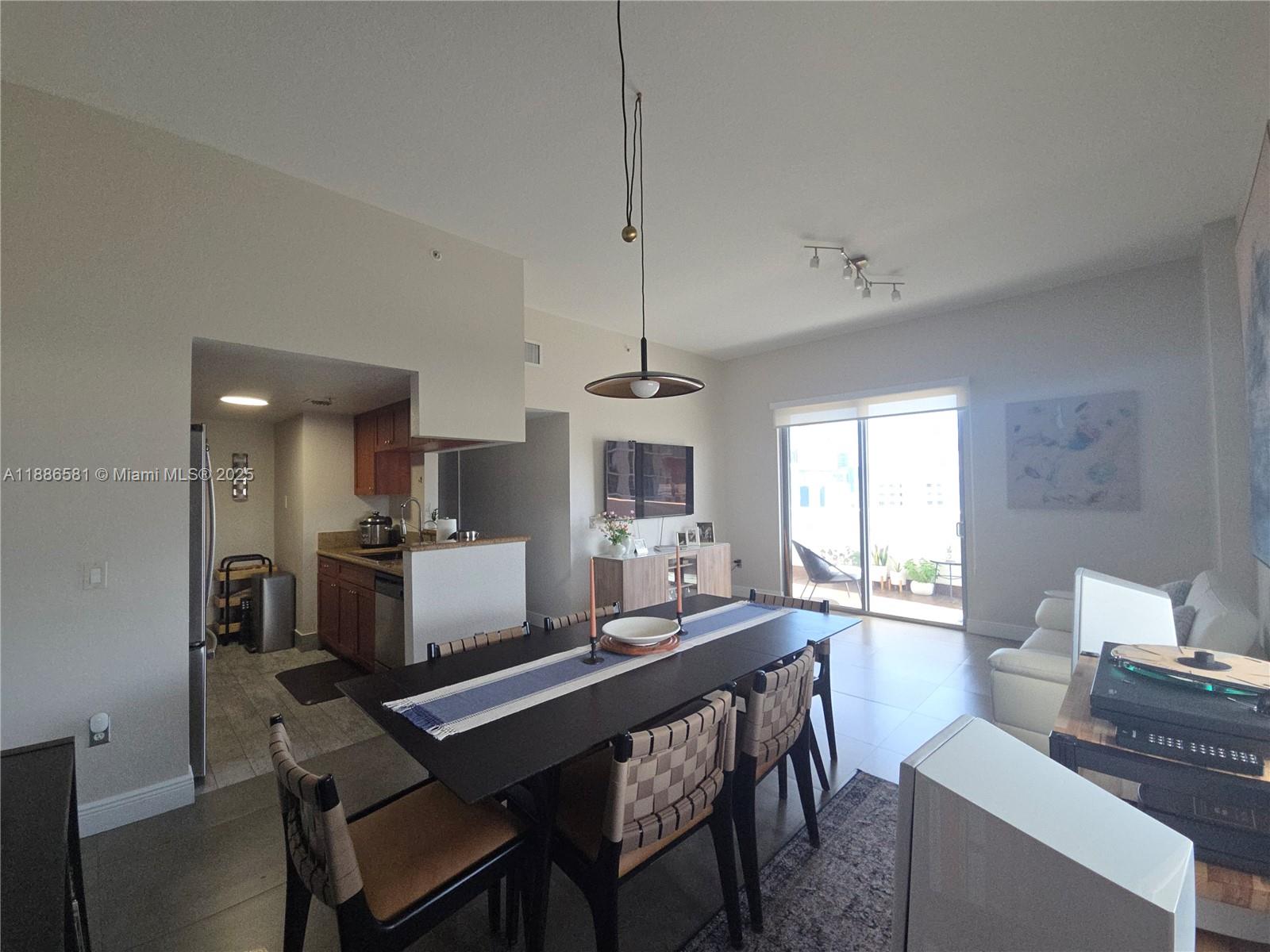 Havana Lofts Condo - Residential