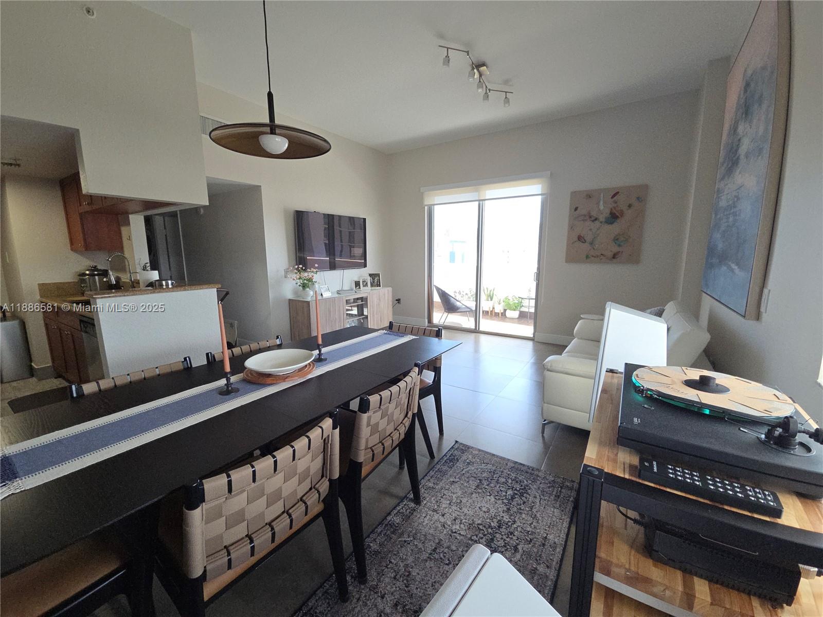 Havana Lofts Condo - Residential