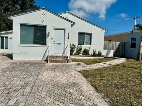 215 SW 17th St Fort Lauderdale FL 33315