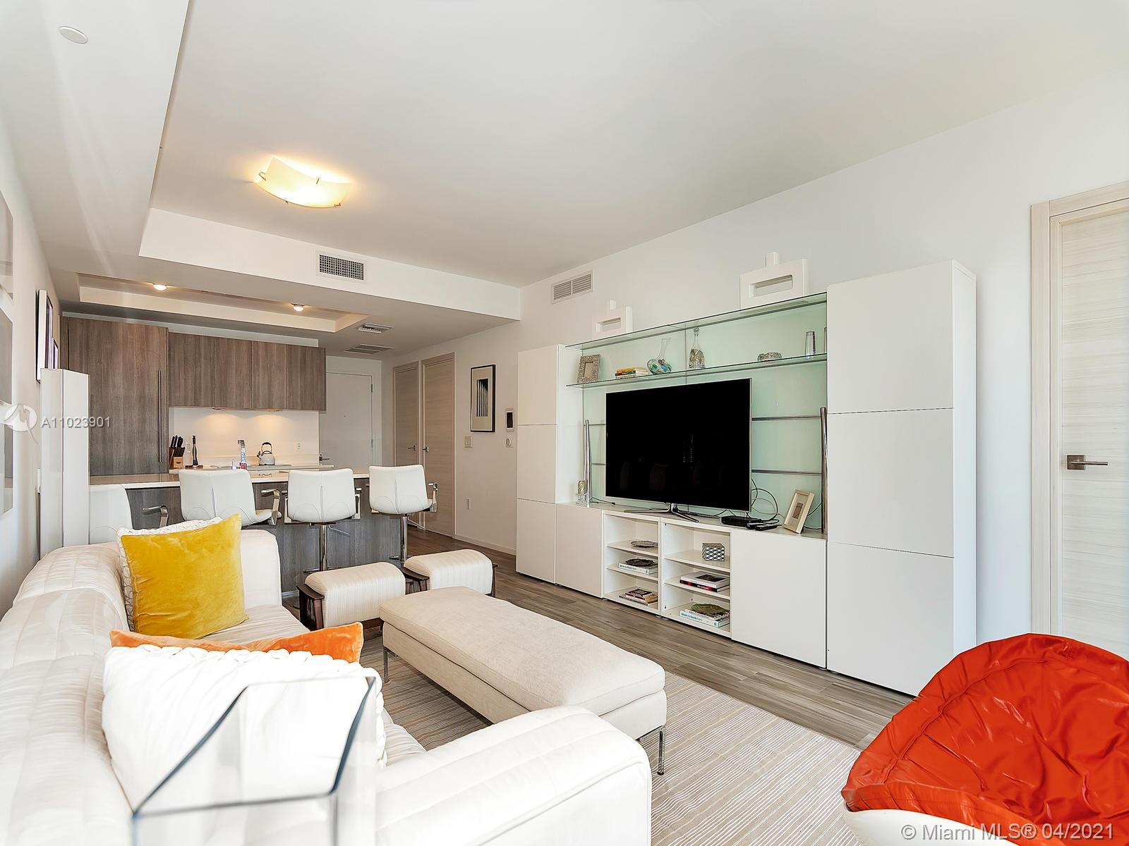 SLS LUX CONDO - Residential