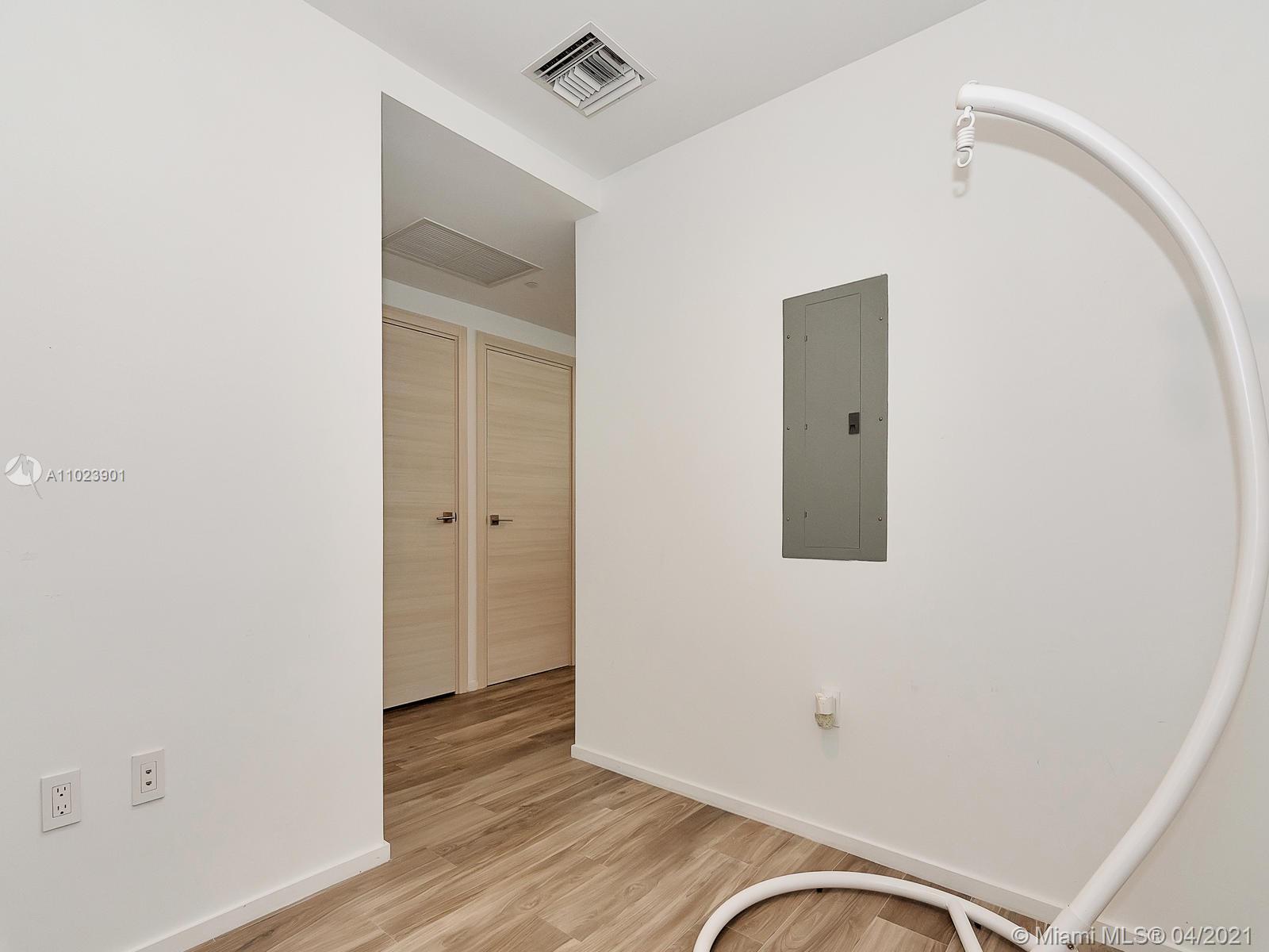 SLS LUX CONDO - Residential