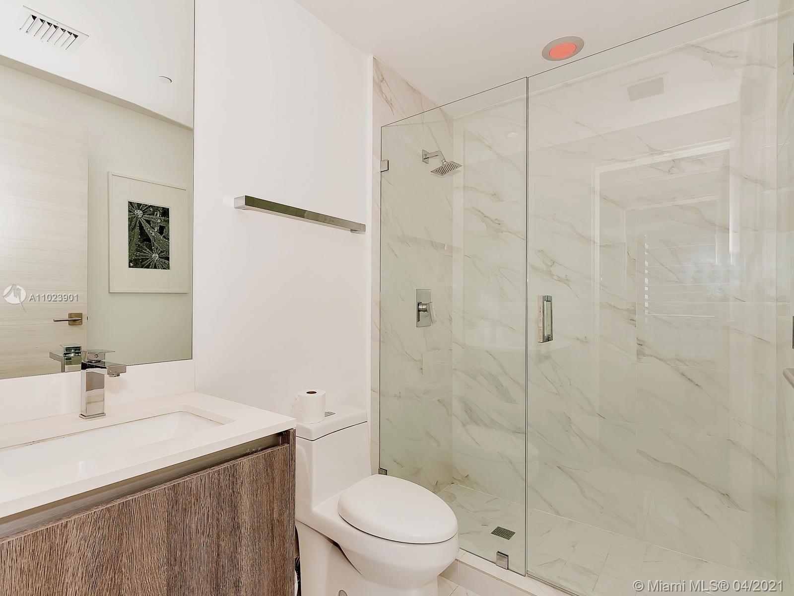 SLS LUX CONDO - Residential