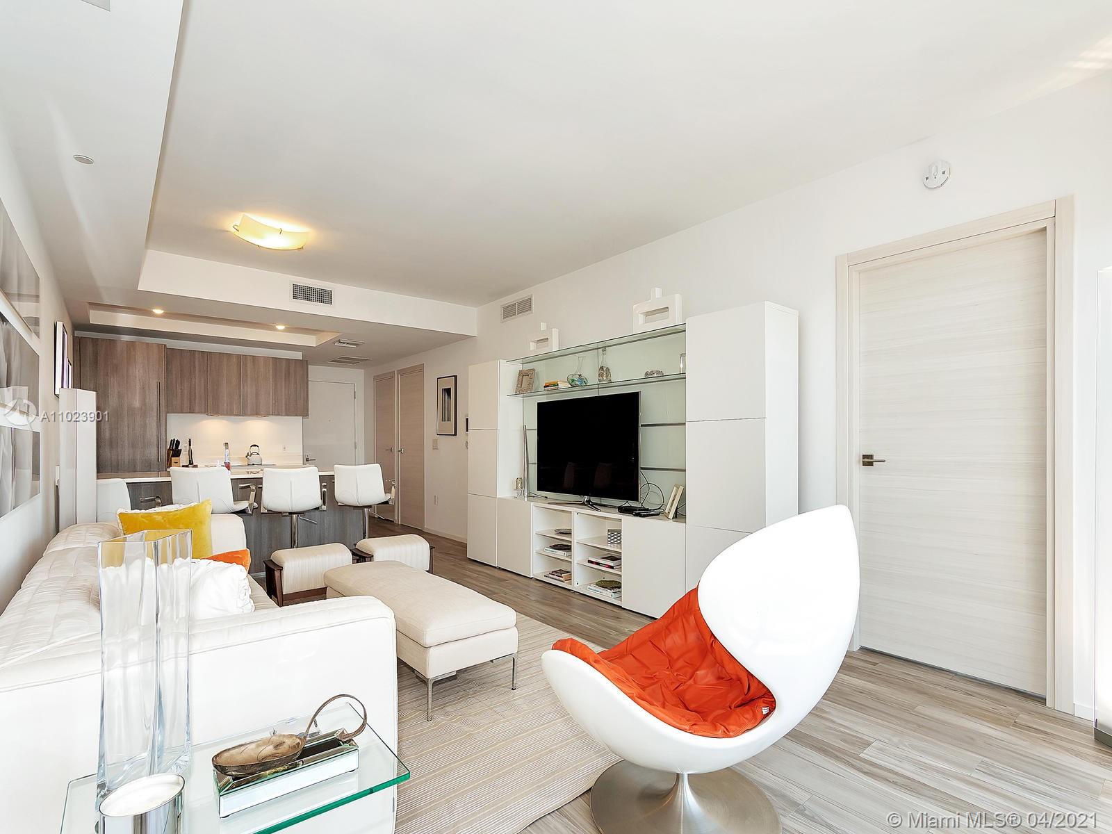 SLS LUX CONDO - Residential