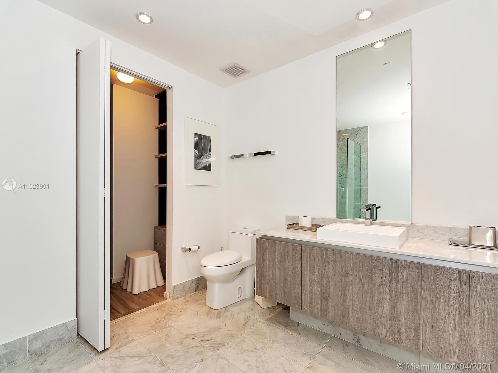 SLS LUX CONDO - Residential