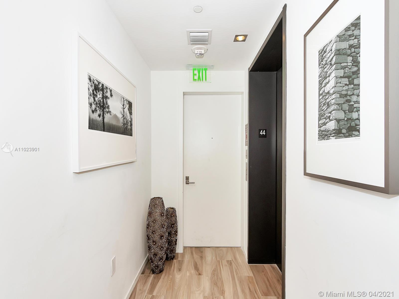 SLS LUX CONDO - Residential