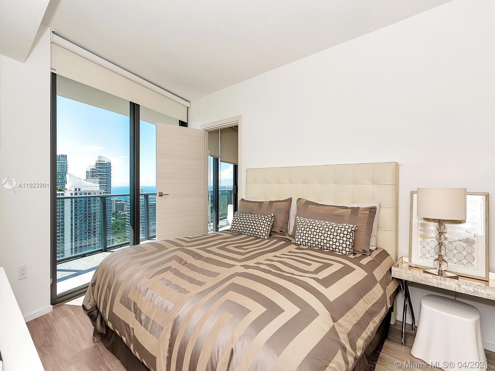 SLS LUX CONDO - Residential