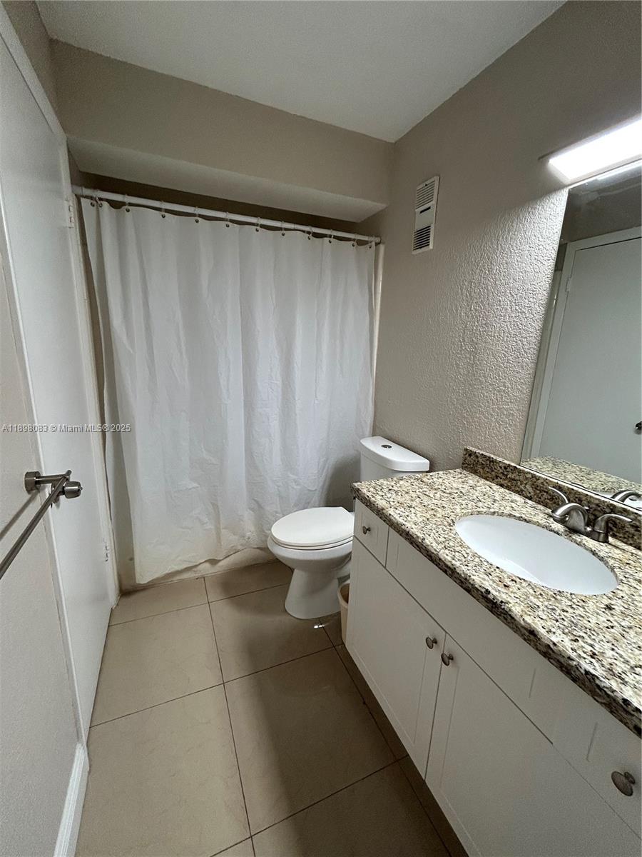 BISCAYNE BEACH CLUB CONDO - Residential Lease