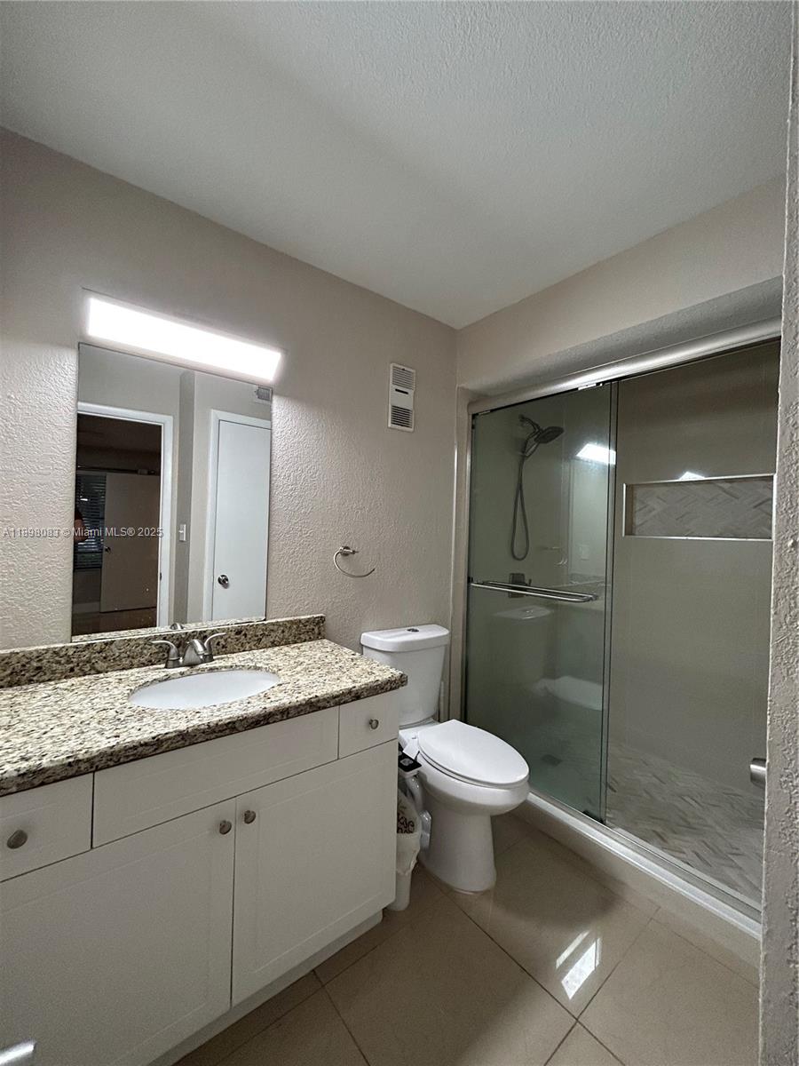 BISCAYNE BEACH CLUB CONDO - Residential Lease