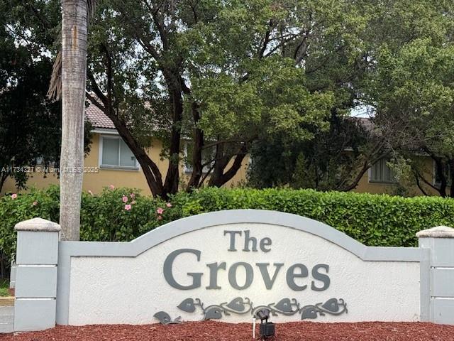 VENETIA GROVES - Residential