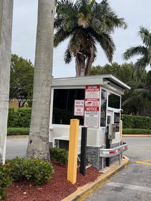 VENETIA GROVES - Residential