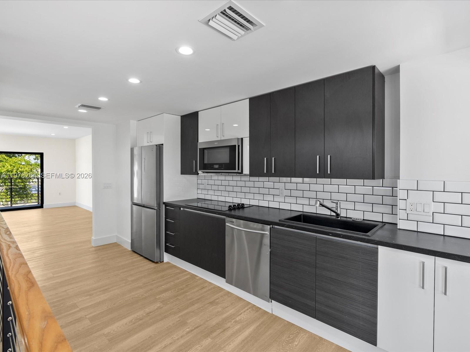 OCEANSIDE SEC ISLE OF NOR - Residential Lease