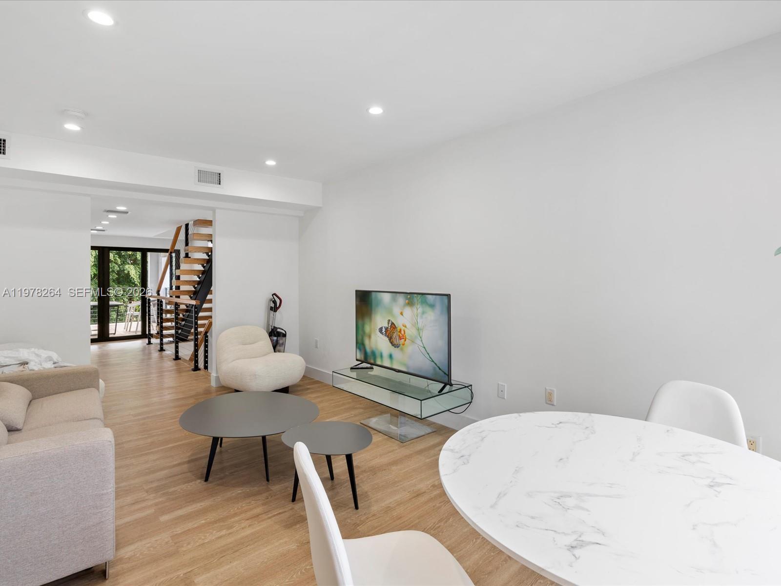 OCEANSIDE SEC ISLE OF NOR - Residential Lease