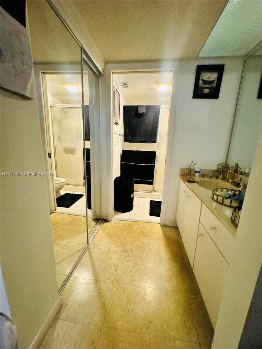 KEYS GATE CONDO NO SIX - Residential
