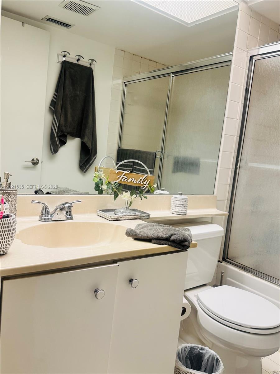 KEYS GATE CONDO NO SIX - Residential