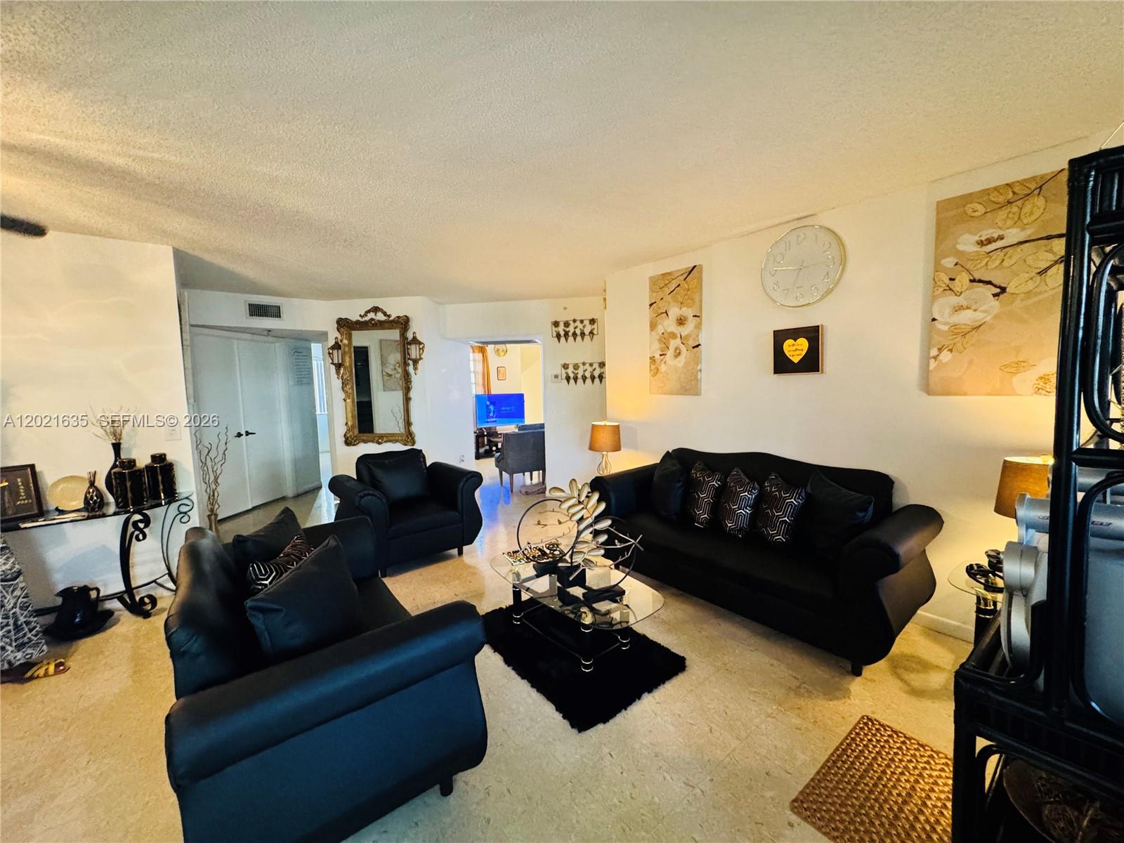 KEYS GATE CONDO NO SIX - Residential