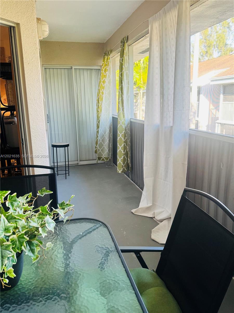 KEYS GATE CONDO NO SIX - Residential