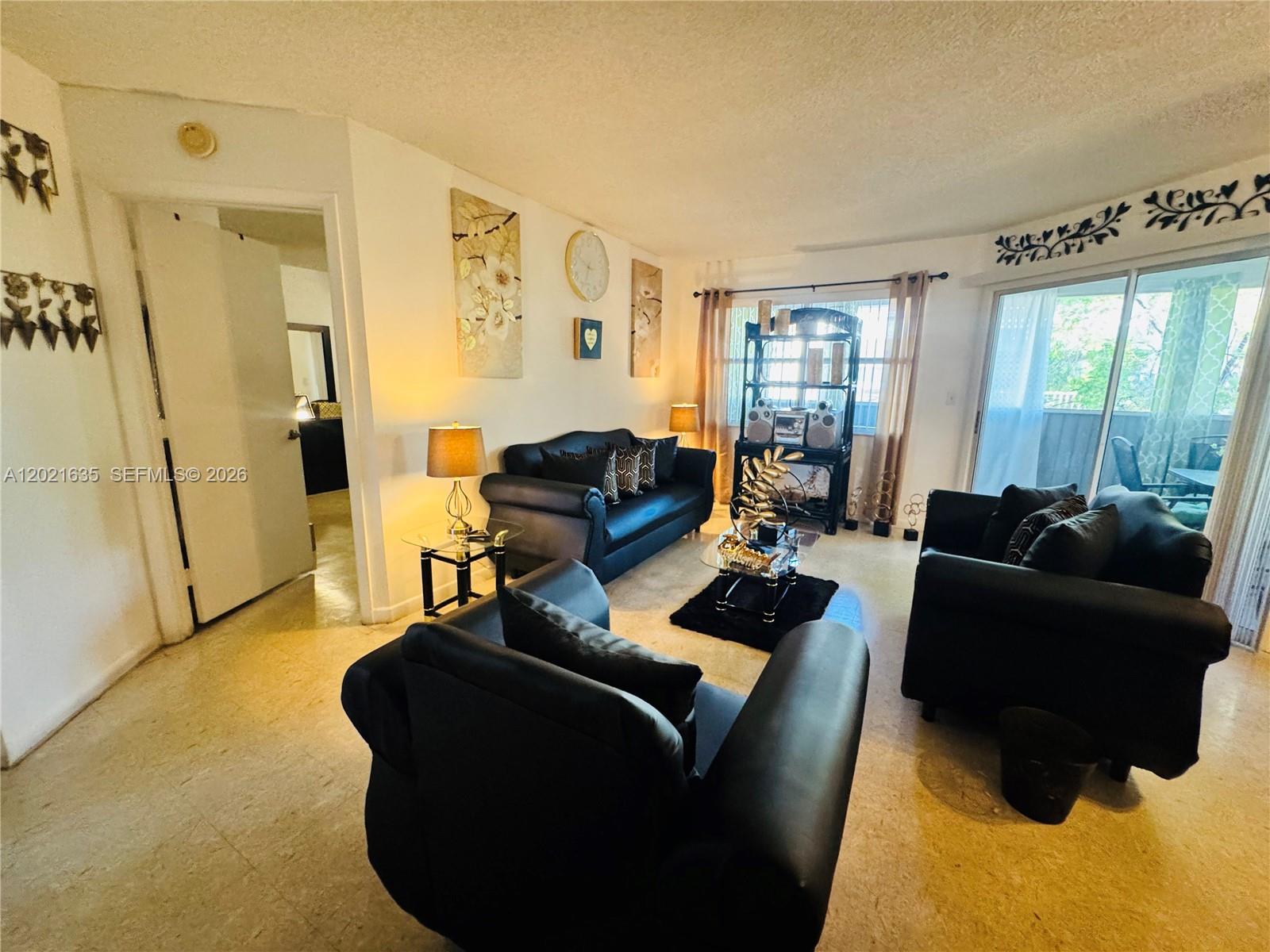 KEYS GATE CONDO NO SIX - Residential