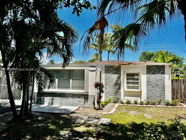 Photo 1 of 1619 Rodman St, Hollywood, Florida, $3,350, Web #: 11730572